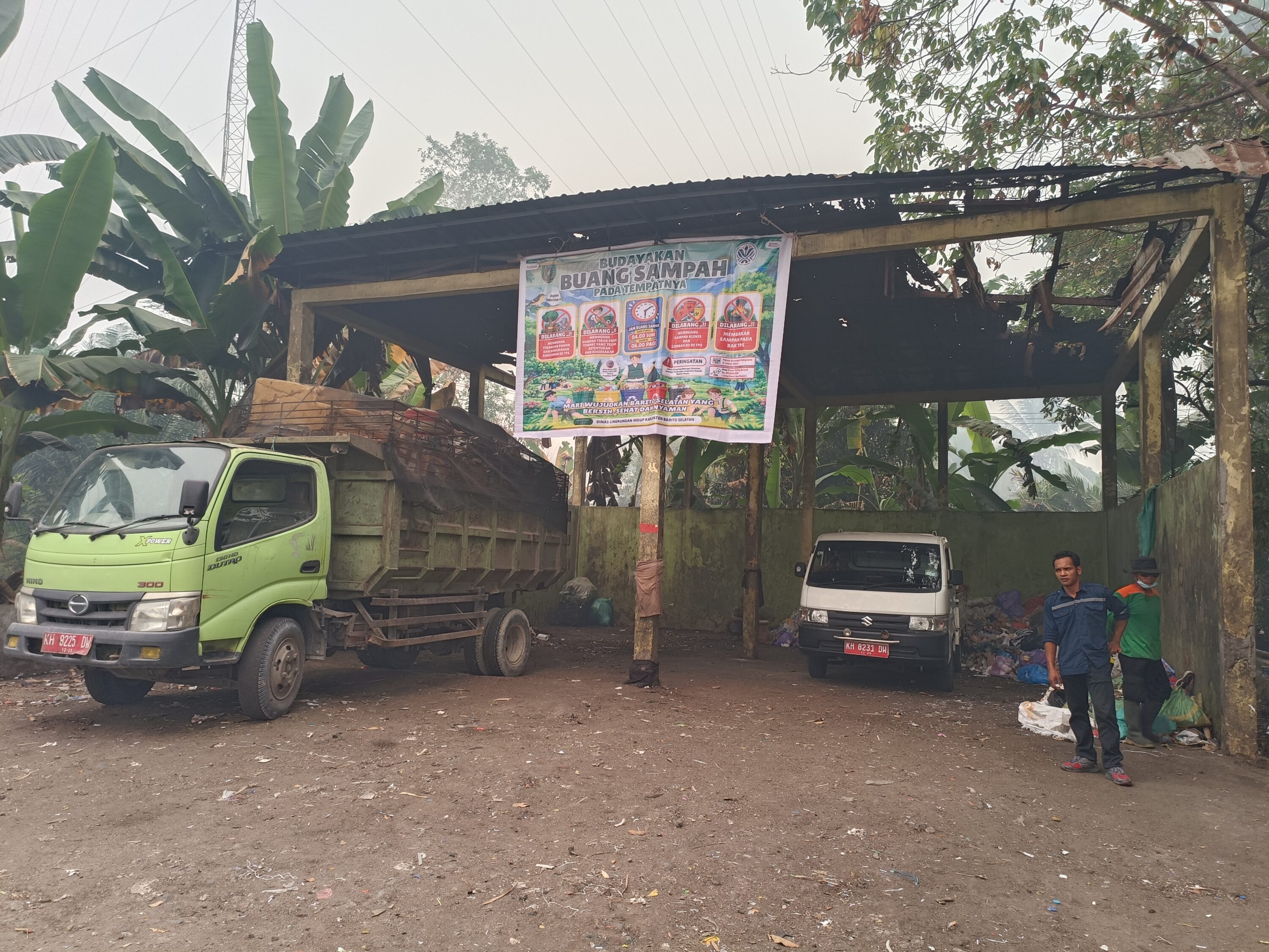 PASCA GERAKAN ASRI, DLH BARITO SELATAN TINGKATKAN PENGAWASAN DAN PELAYANAN KEBERSIHAN DI TPS GANG TAJUK BUNTOK