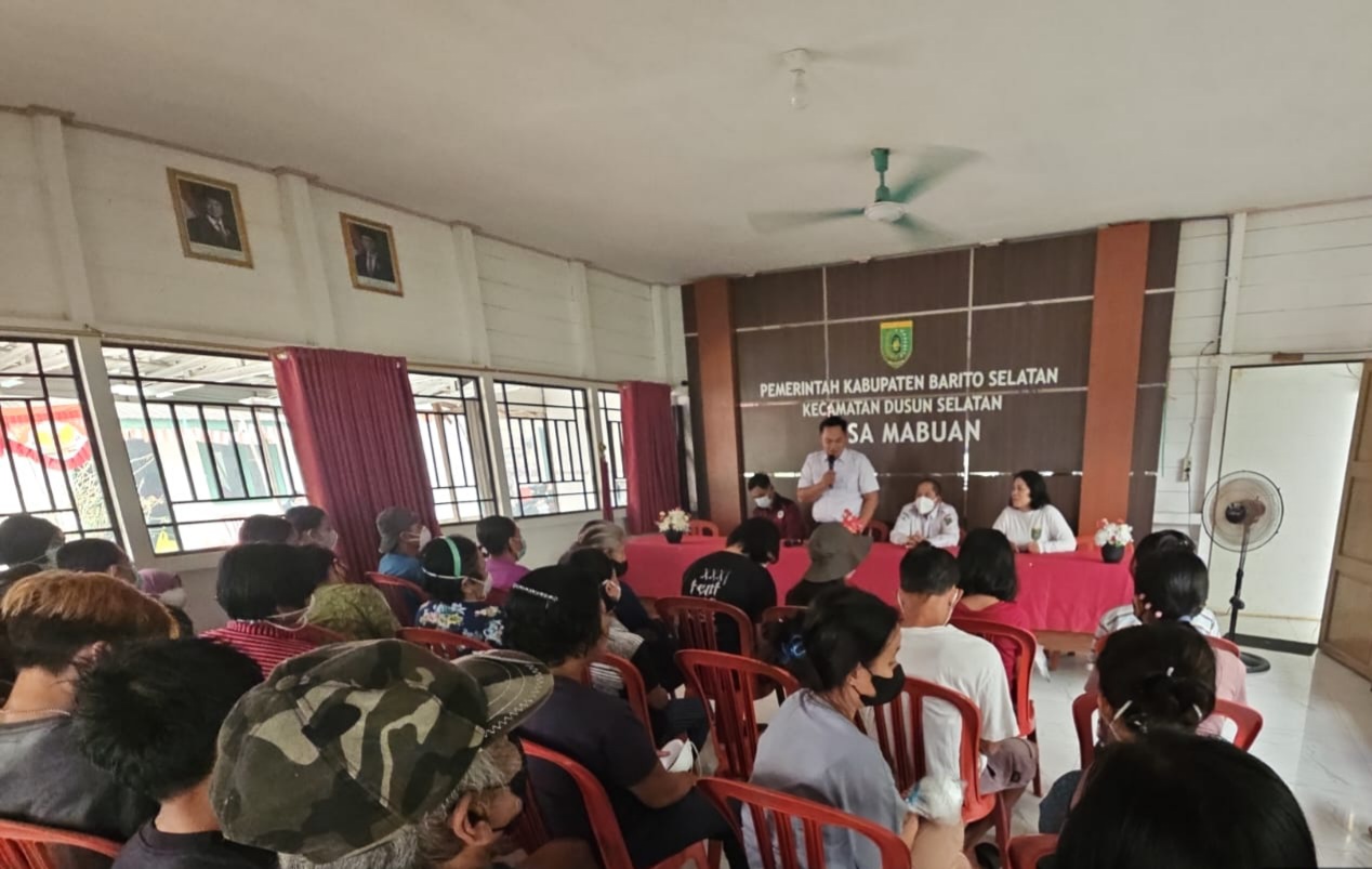 Petugas UPT Puskesmas Kalahien Bersama Bidang P2P Dinas Kesehatan Laksanakan Tracing Kasus TB Terintegrasi CKG di Tiga Desa